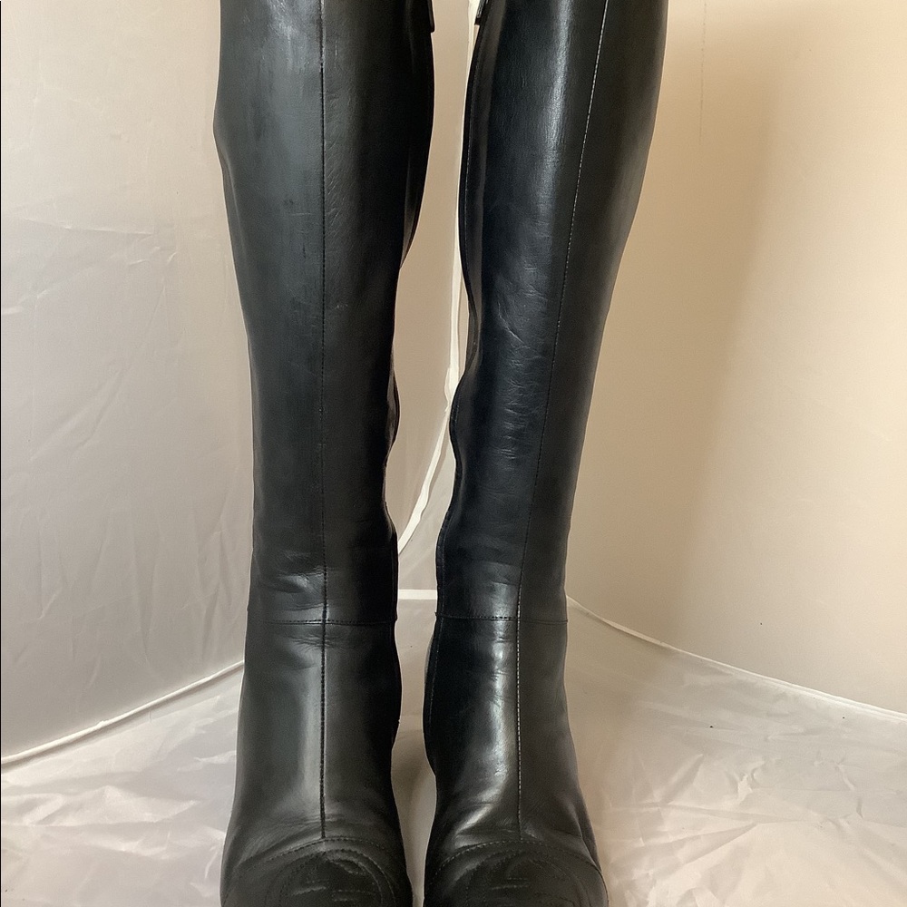 Authentic Gucci black leather tall boots 37 & 6.5